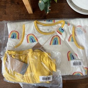 Kyte BABY Pineapple print Bundle! NIB